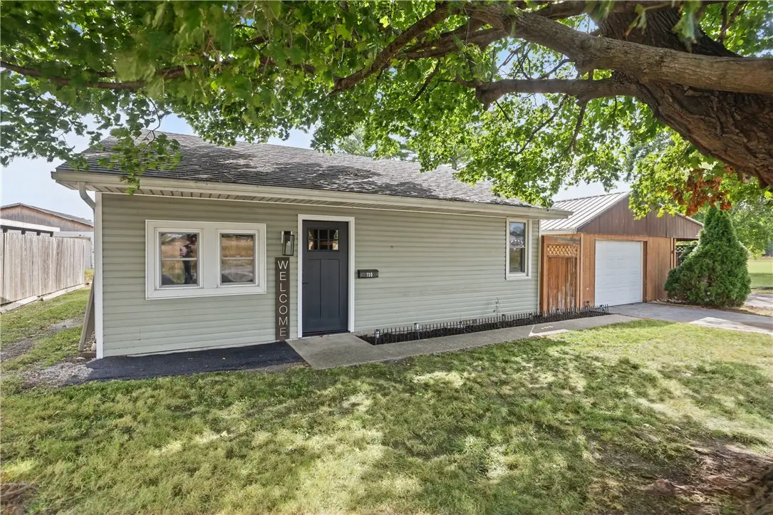 730 N Camfield Street, Sullivan, IL 61951 - #1