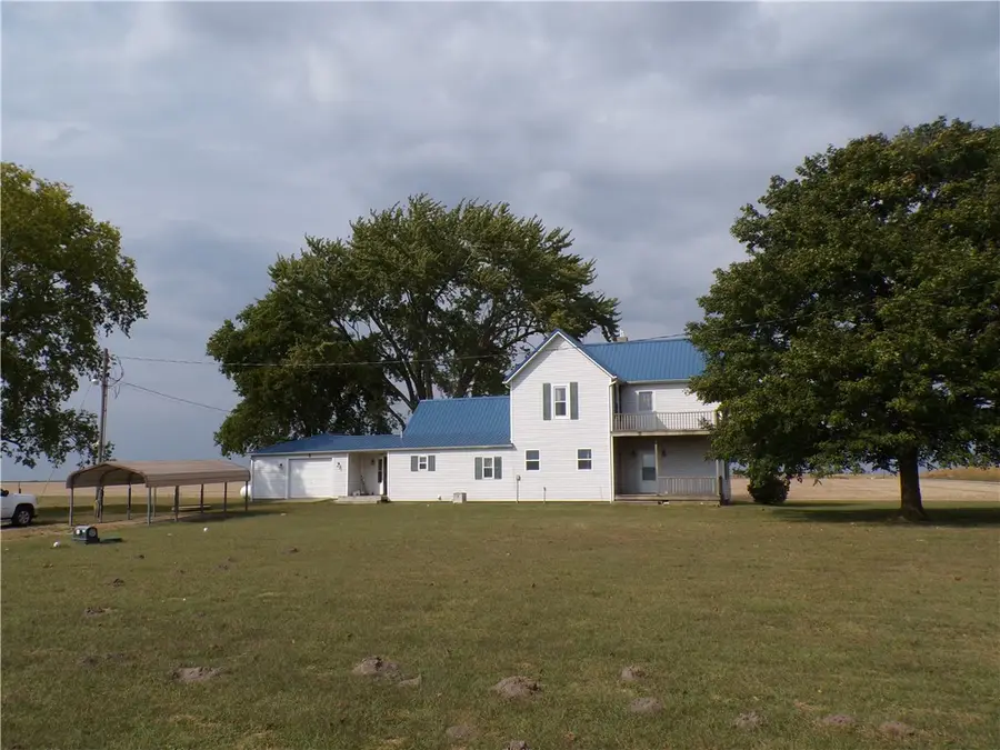 1175 N 2550 East Road, Strasburg, IL 62465 - #2