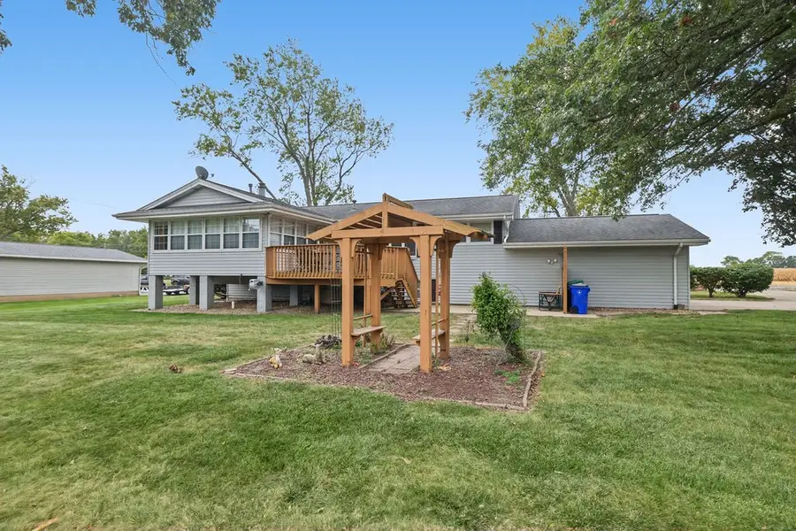 106 E Hillshire Road, Decatur, IL 62521 - #3