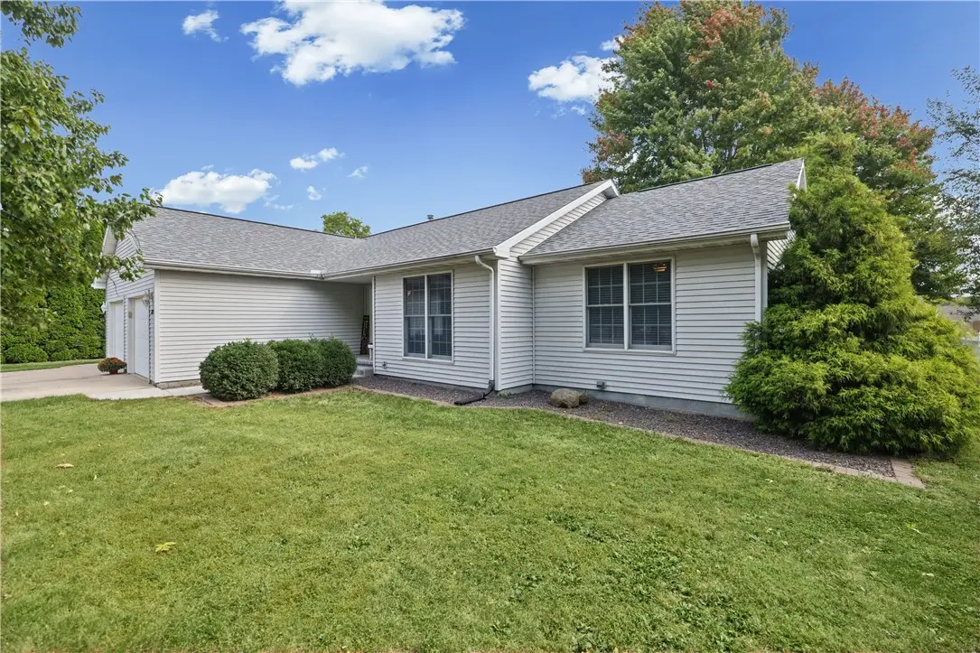 1304 S Patterson Road, Sullivan, IL 61951 - #1