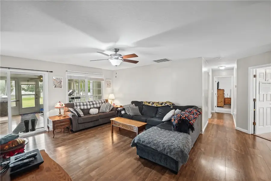 1304 S Patterson Road, Sullivan, IL 61951 - #3