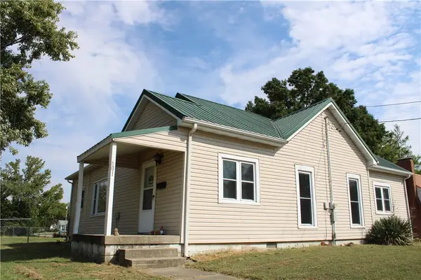 601 W North 3rd Street, Shelbyville, IL 62565