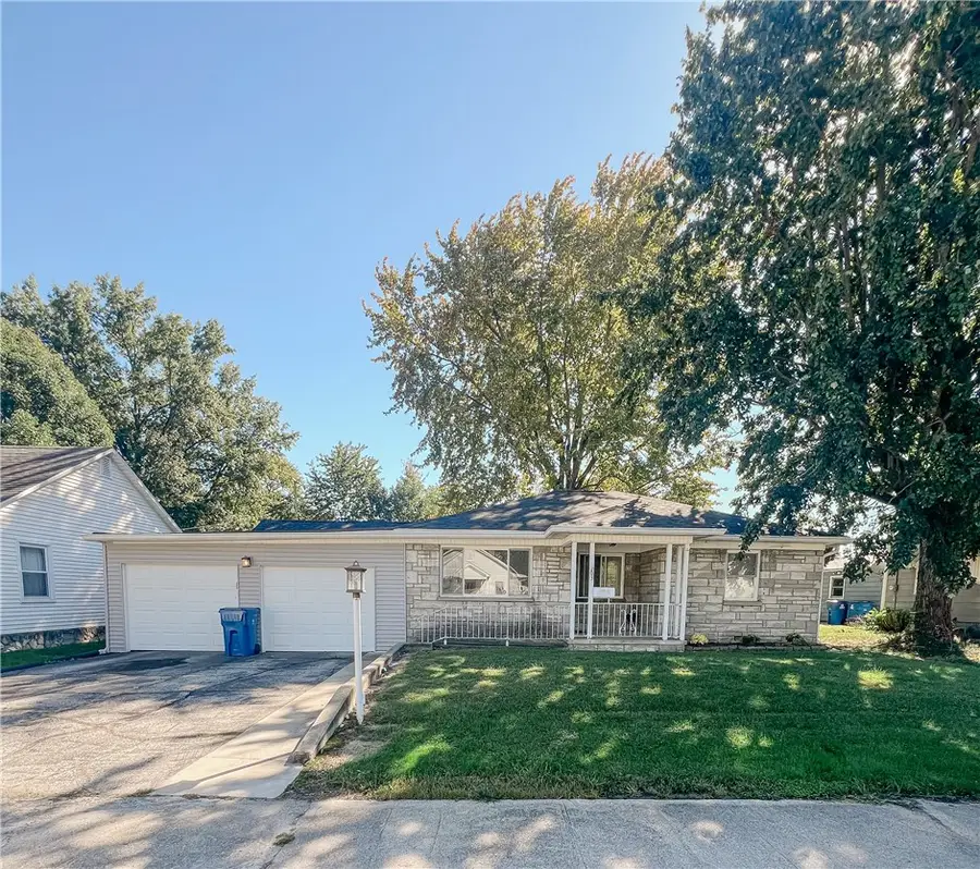 203 E Clearwater Street, Robinson, IL 62454 - #2