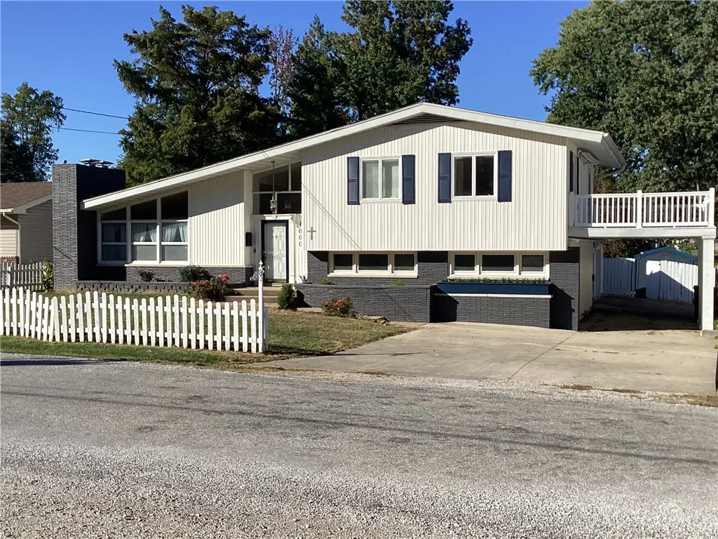 1000 Lynn Drive, Effingham, IL 62401 - #1