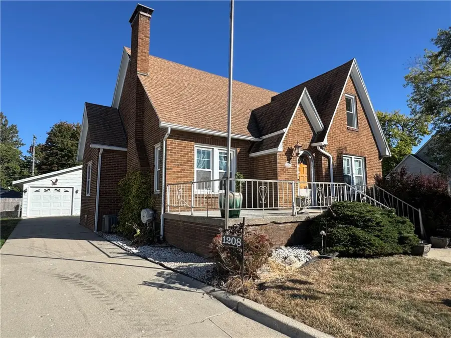 1208 Lakeland Boulevard, Mattoon, IL 61938 - #2