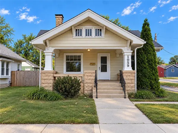 1059 10th Street, Charleston, IL 61920