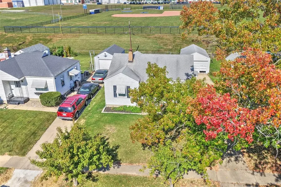 1332 W Marietta Street, Decatur, IL 62522 - #2
