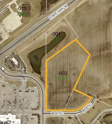 6.49 AC Hawthorne, Charleston, IL 61920 - #1