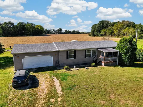 11625 N 200th Street, Wheeler, IL 62479