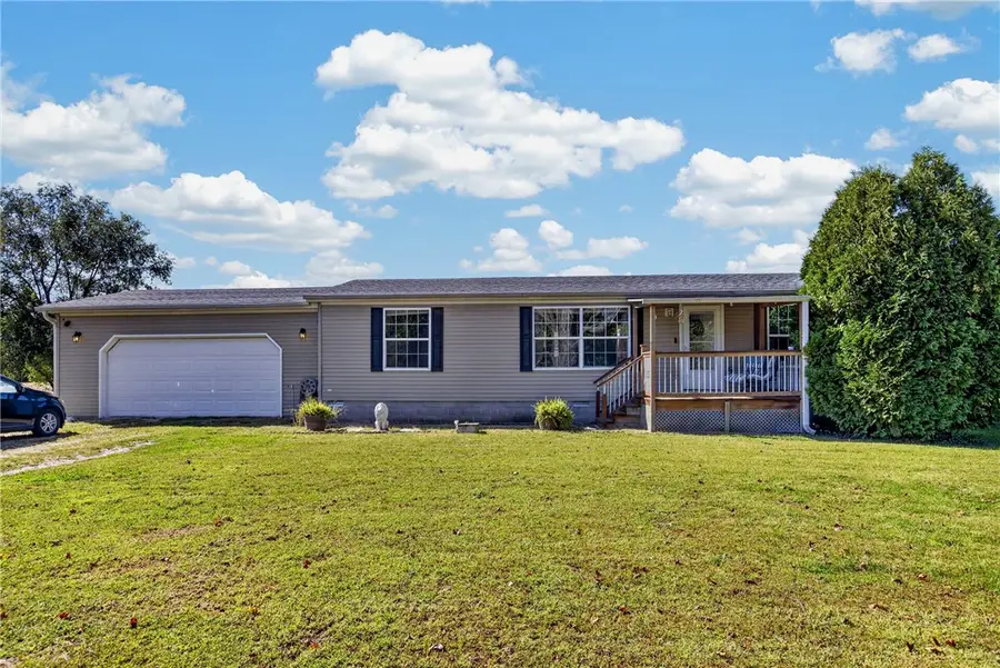 11625 N 200th Street, Wheeler, IL 62479 - #2