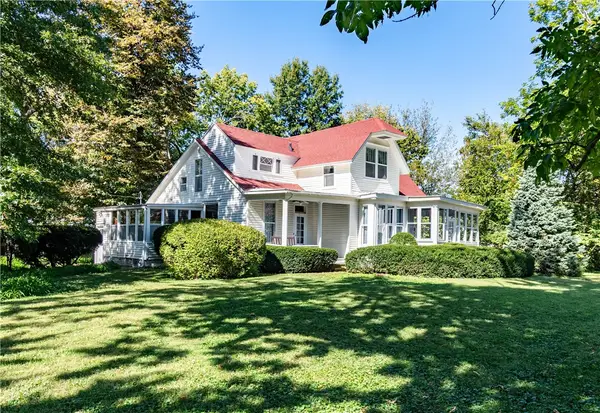 255 3rd Street, Illiopolis, IL 62539
