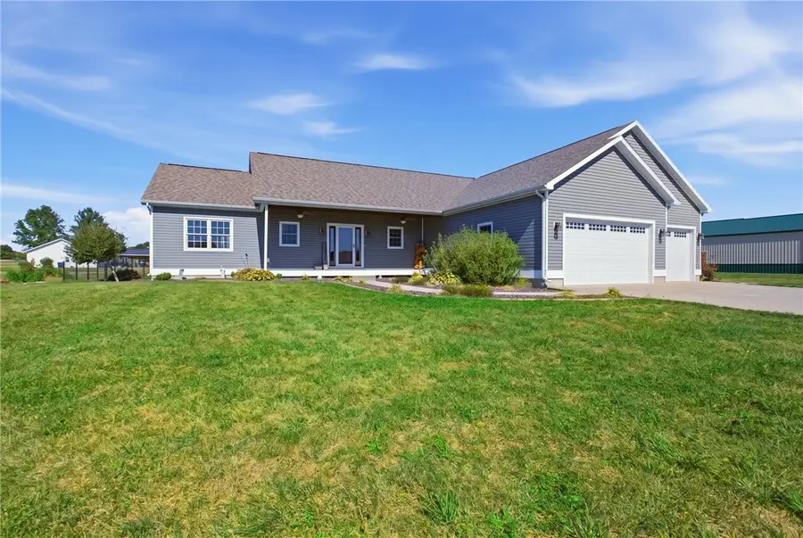 204 E State Street, Teutopolis, IL 62467 - #3