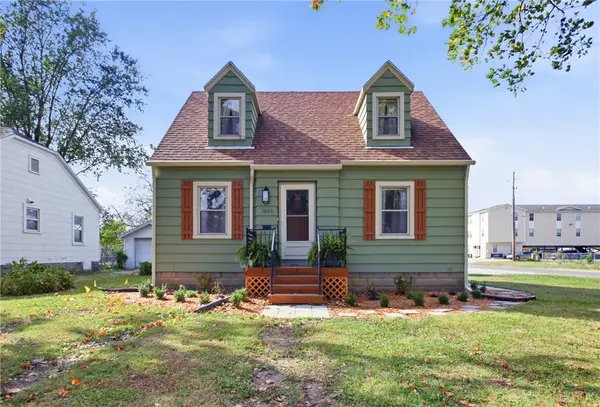 1600 10th Street, Charleston, IL 61920