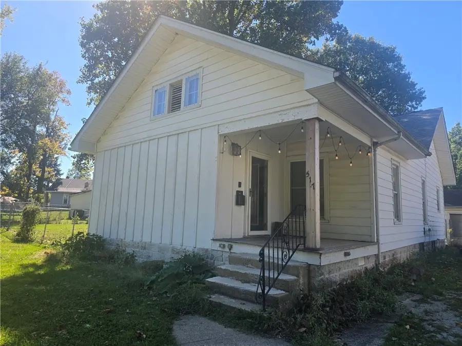 517 Vance Street, Paris, IL 61944 - #3