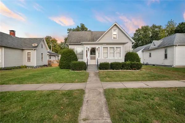 604 Alexander Street, Paris, IL 61944
