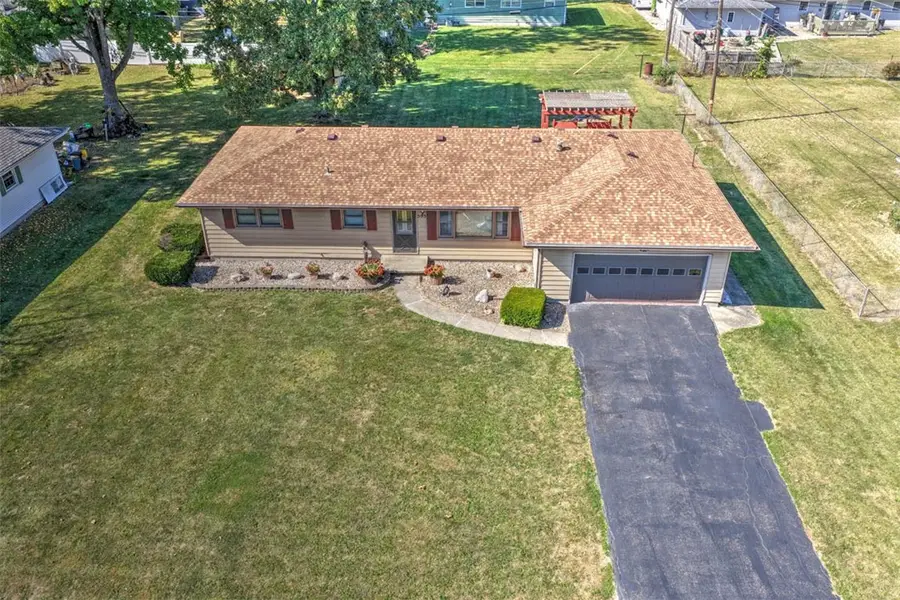 595 Benton Drive, Mount Zion, IL 62549 - #2