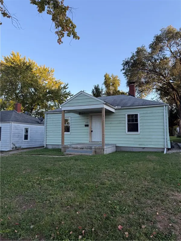 1575 Vanderhoof Street, Decatur, IL 62521