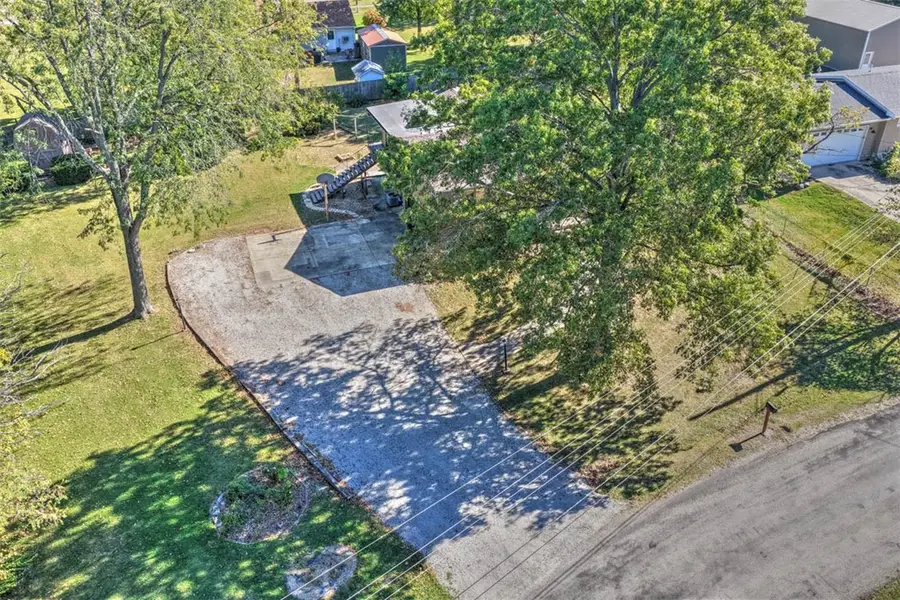 540 Sunset Drive, Mount Zion, IL 62549 - #3