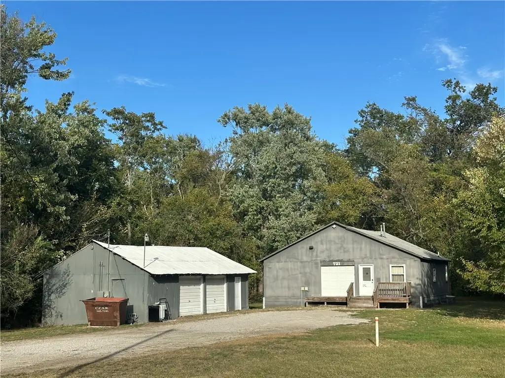 731 12th Street, Charleston, IL 61920 - #1