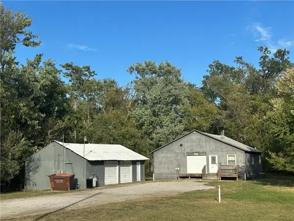 731 12th Street, Charleston, IL 61920