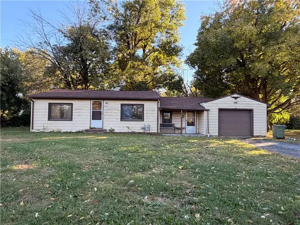 3943 Center Street, Decatur, IL 62526