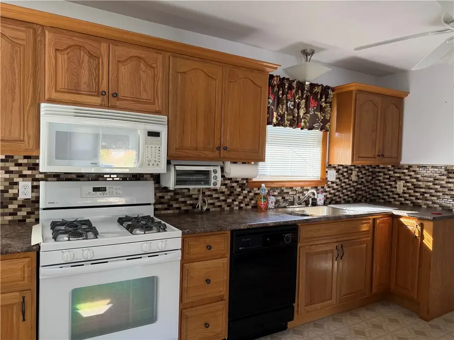 1425 Bell Avenue, Mattoon, IL 61938 - #2