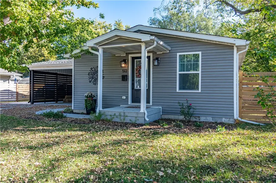 512 N Graham Street, Sullivan, IL 61951 - #2