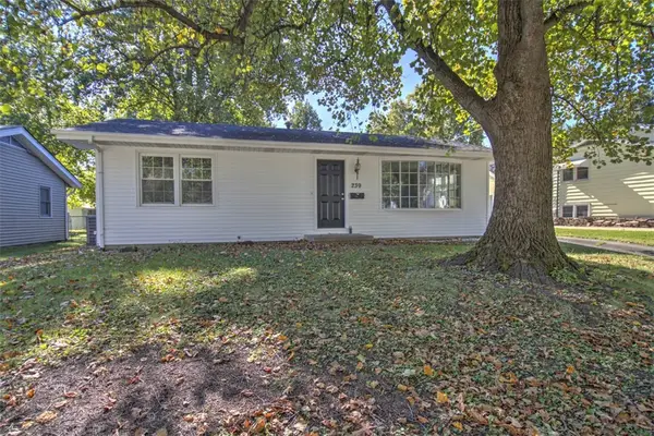 239 W Cambridge Drive, Decatur, IL 62526