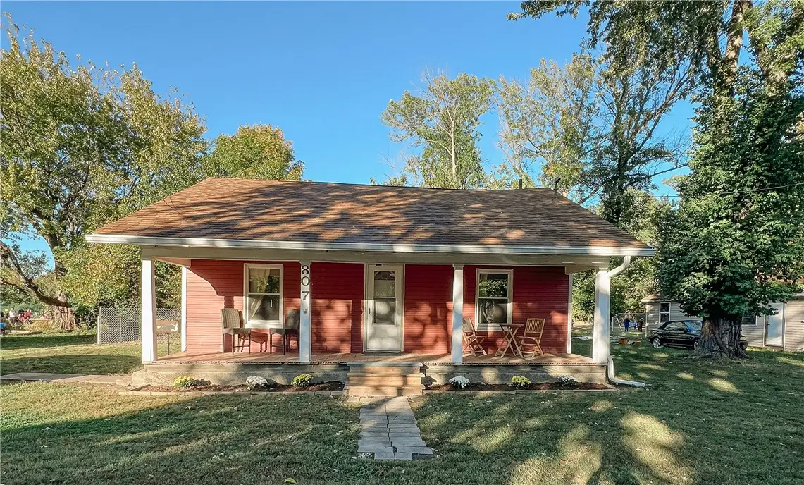 807 N Robb Street, Robinson, IL 62454 - #1