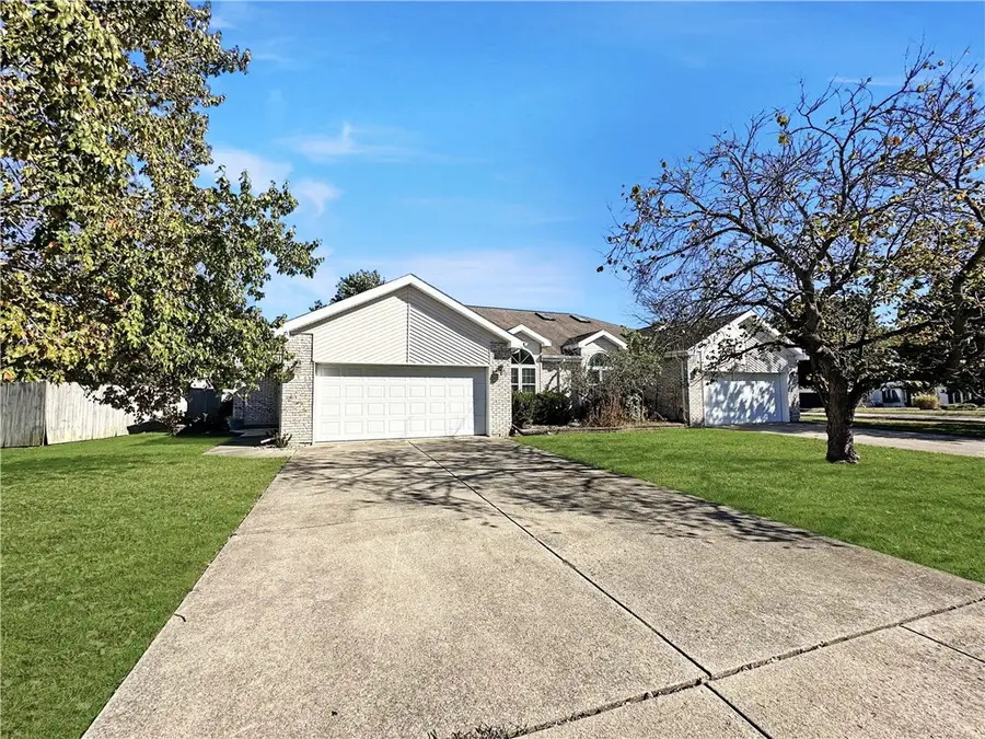 9 Yearling Court, Charleston, IL 61920 - #3