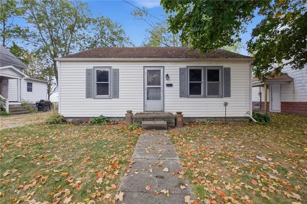 516 Water Street, Nokomis, IL 62075