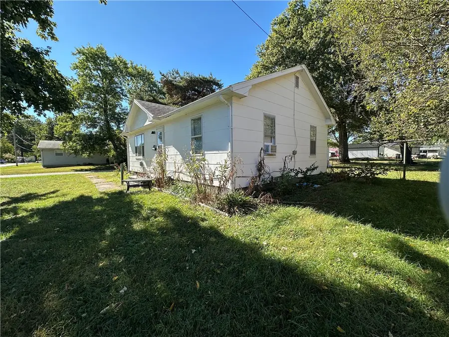 1101 N Howard Street, Robinson, IL 62454 - #2