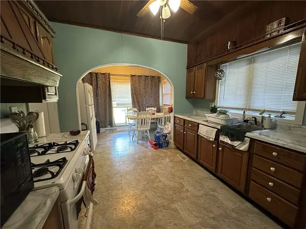 906 W Walnut Street, Robinson, IL 62454
