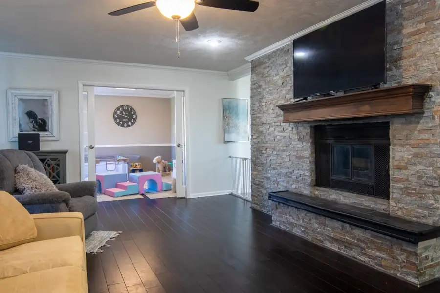 509 E Hanson Drive, Connersville, IN 47331 - Image #3