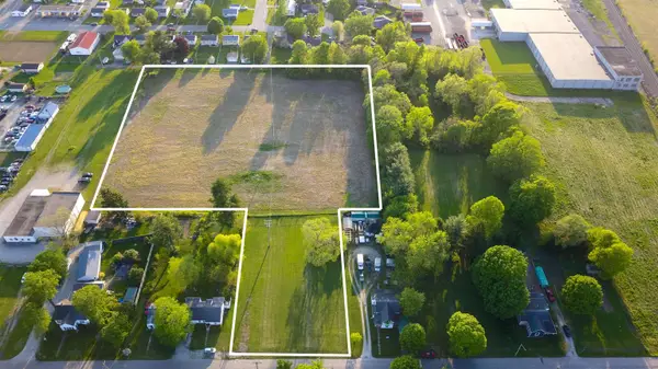 Fiant Street, Connersville, IN 47331