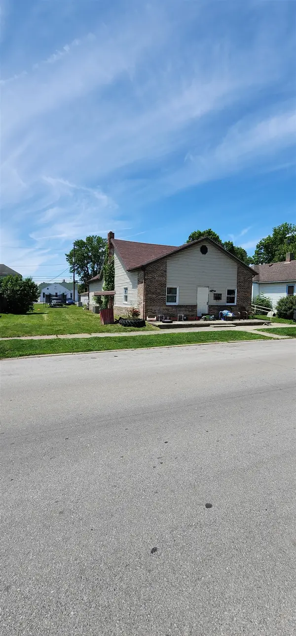 1913 Ohio Ave, Connersville, IN 47331