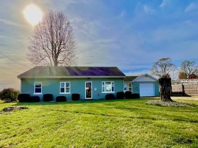 2759 E Everton Rd, Connersville, IN 47331 - Image #1