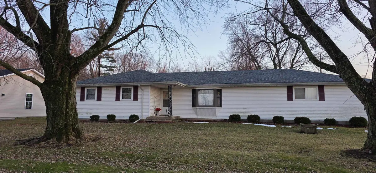 990 E Wellsview Rd, Connersville, IN 47331 - #1