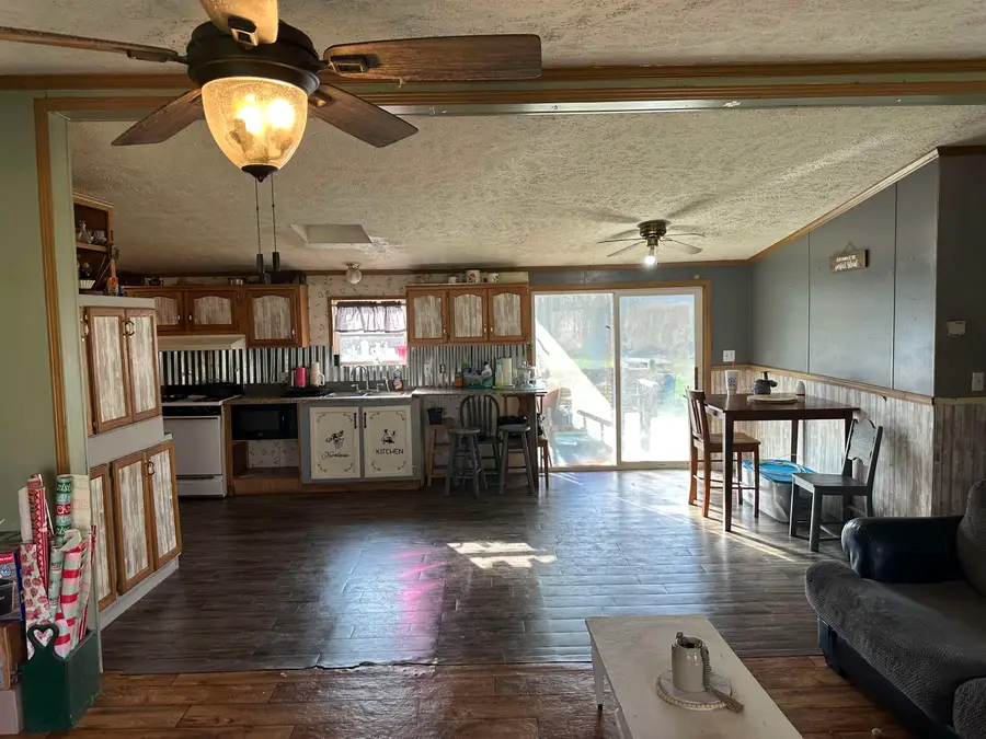 4121 N 275 E, Connersville, IN 47331 - #3