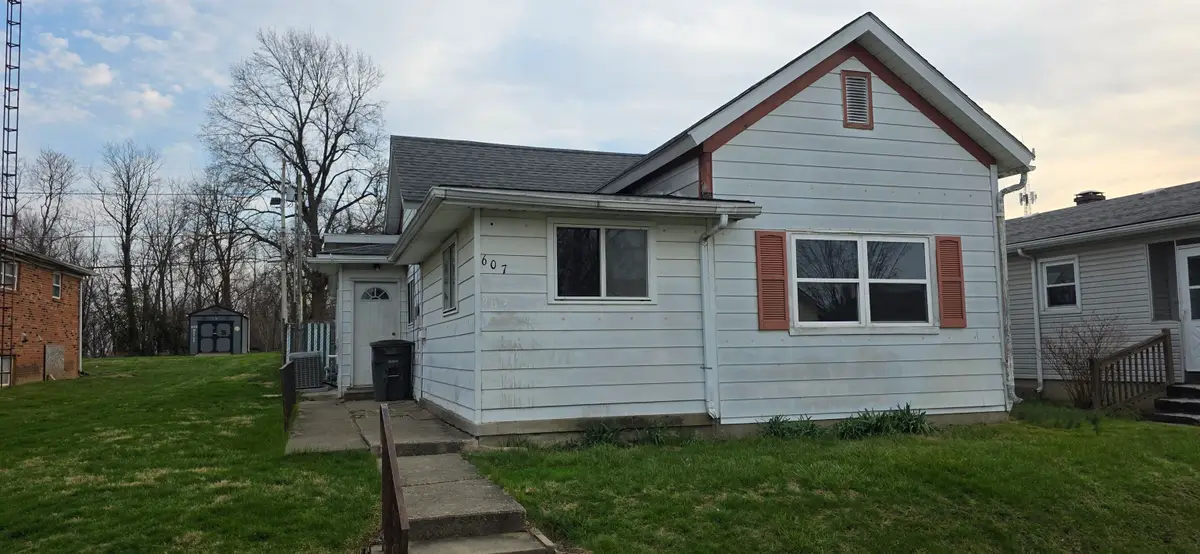607 W 5th Street, Connersville, IN 47331 - #1
