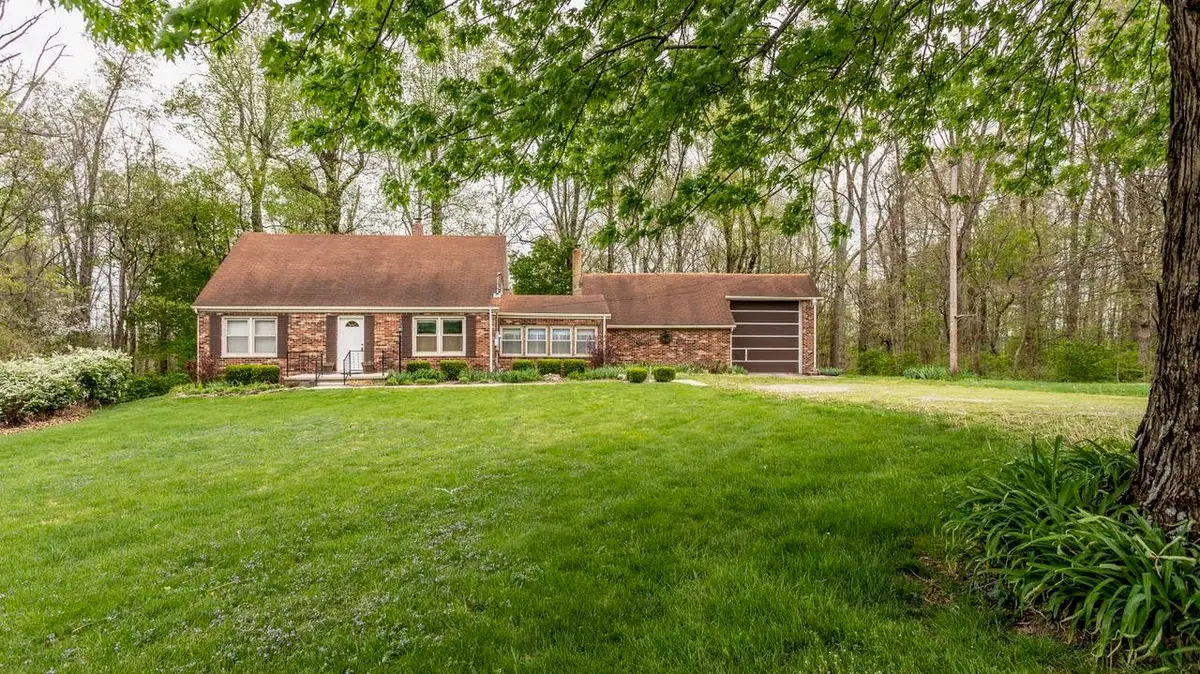 2702 N Eby Drive, Connersville, IN 47331 - #1