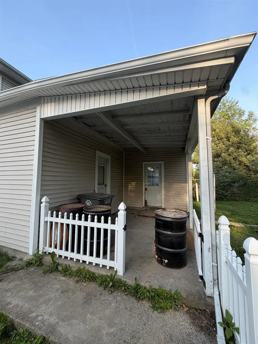 315 W 11th Street, Connersville, IN 47331 - #3