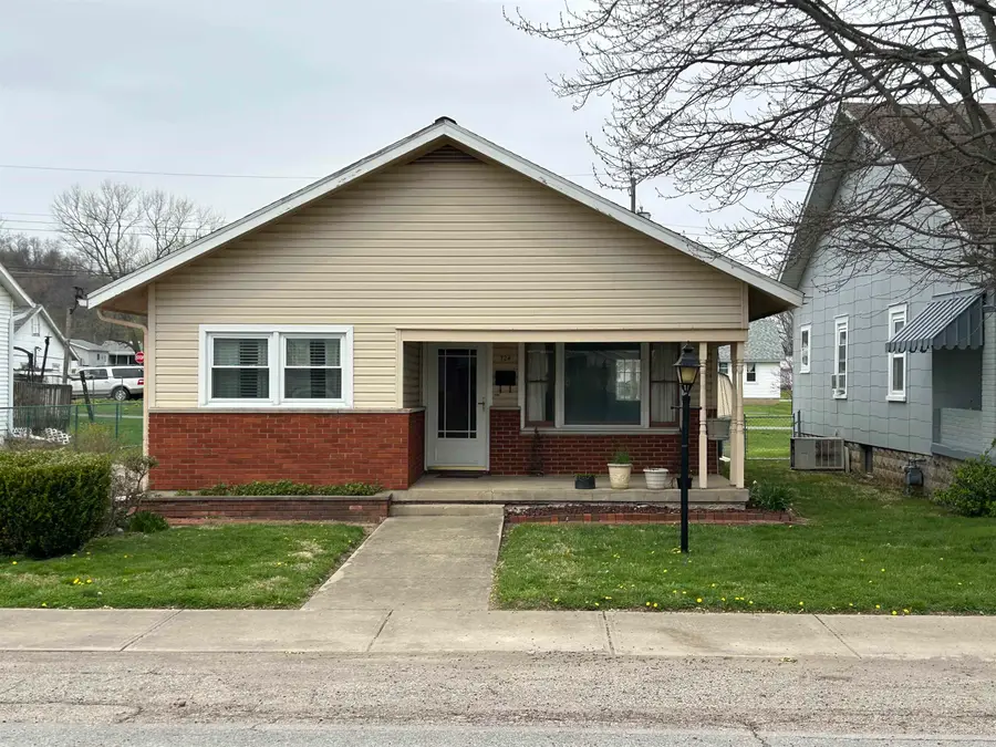 724 W 22nd St., Connersville, IN 47331-9999 - #2