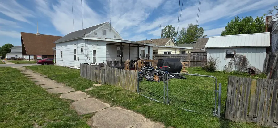 1500 Indiana Ave, Connersville, IN 47331 - #3