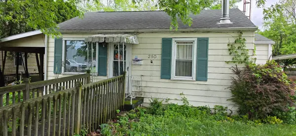 210 W 25th St, Connersville, IN 47331
