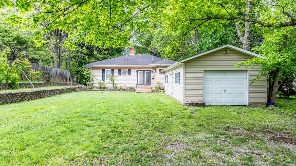 853 W 8th Street, Connersville, IN 47331 - #1