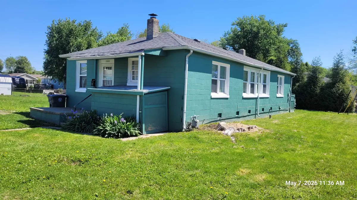 3304 Iowa Ave, Connersville, IN 47331 - #1