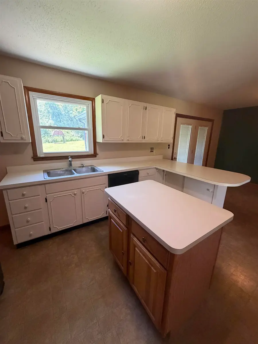 871 W 450 N, Connersville, IN 47331 - #3
