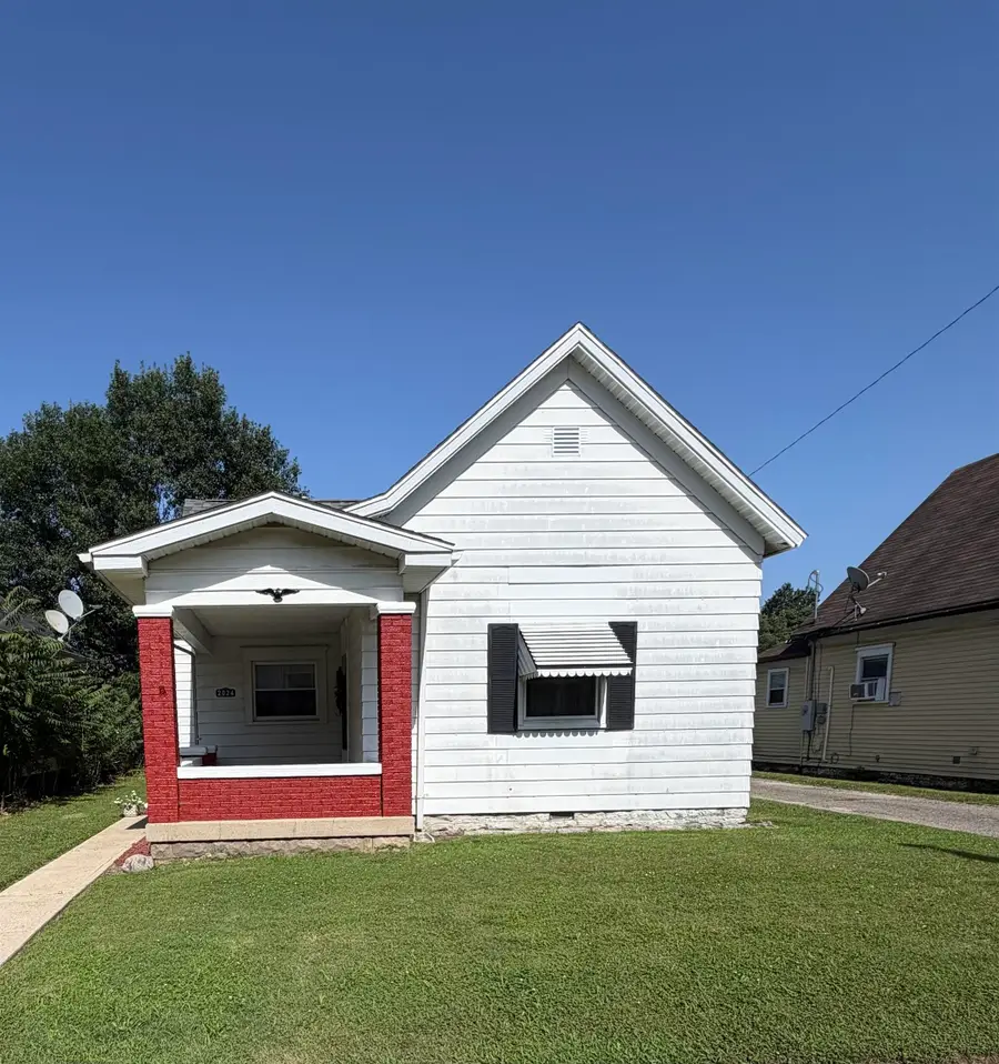 2024 VERMONT AVENUE, Connersville, IN 47331 - #3