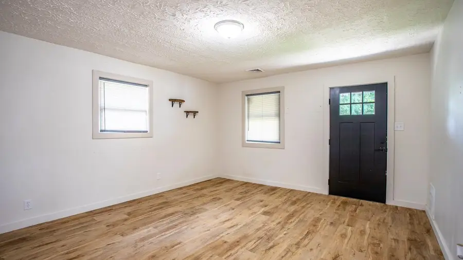 3318 Richmond Avenue, Connersville, IN 47331 - #2